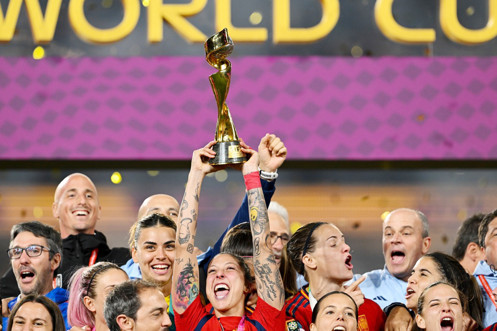 Vuelven Jenni Hermoso, Ivana Andrés, Salma Paralluelo y Esther González