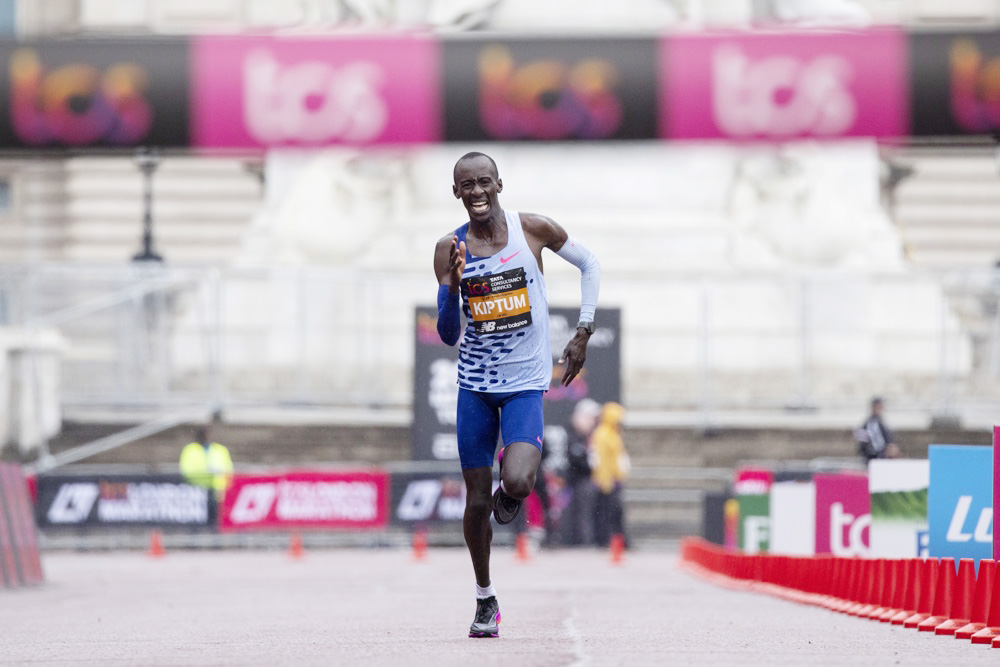 Kiptum arrebata a Kipchoge el récord del mundo en el Maratón de Chicago