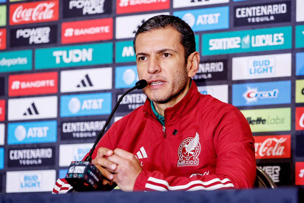 Lozano celebra jugar contra Alemania porque es el tipo de rival que hace crecer