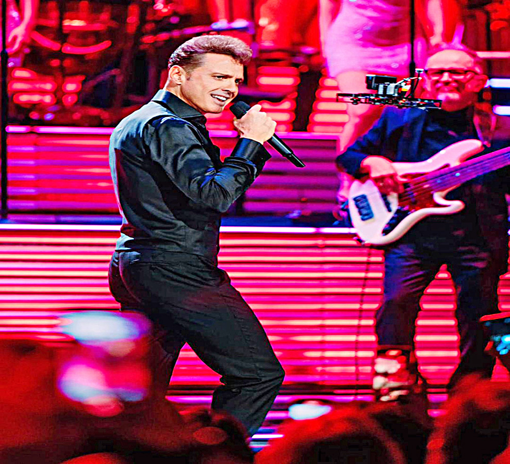 Luis Miguel sí enfrenta demanda por pensión alimenticia de sus hijos, revela abogado