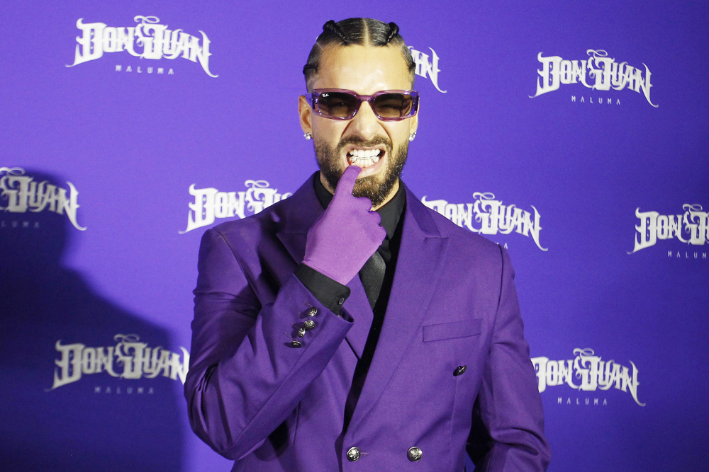 El cantante Maluma confirma en medio de un concierto en EE.UU. que será padre de una niña