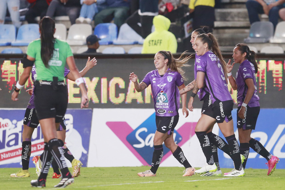 La costarricense Chinchilla anota dos goles y Hermoso da dos pases en el triunfo de las Tuzas