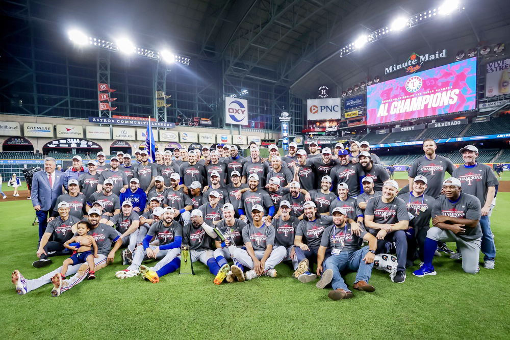 4-11. Los Rangers se inscriben en la Serie Mundial y borran a los campeones
