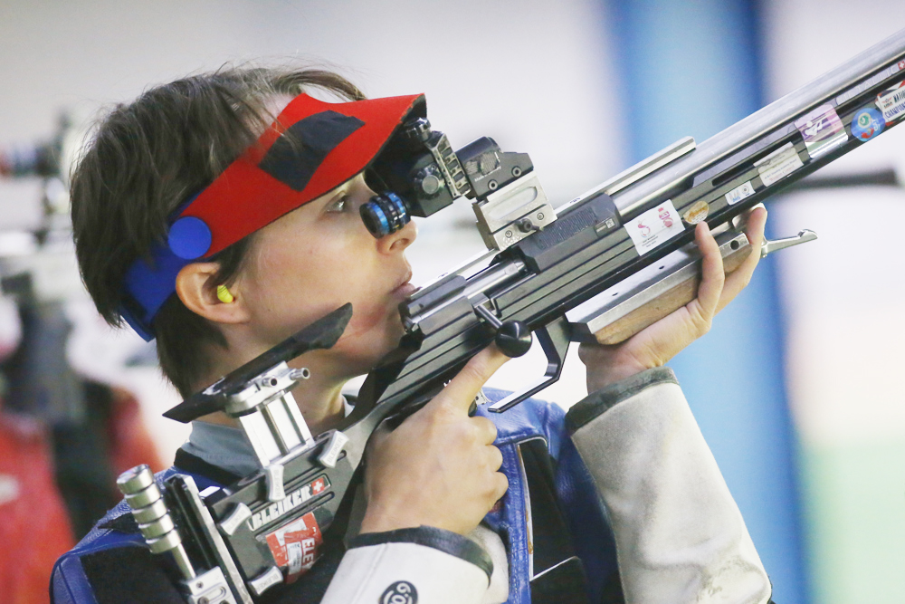 La estadounidense Maddalena iguala un récord mundial en rifle 3×20