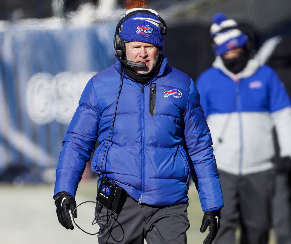 Bills informa que Matt Milano y DaQuan Jones quedan fuera de la campaña por lesión