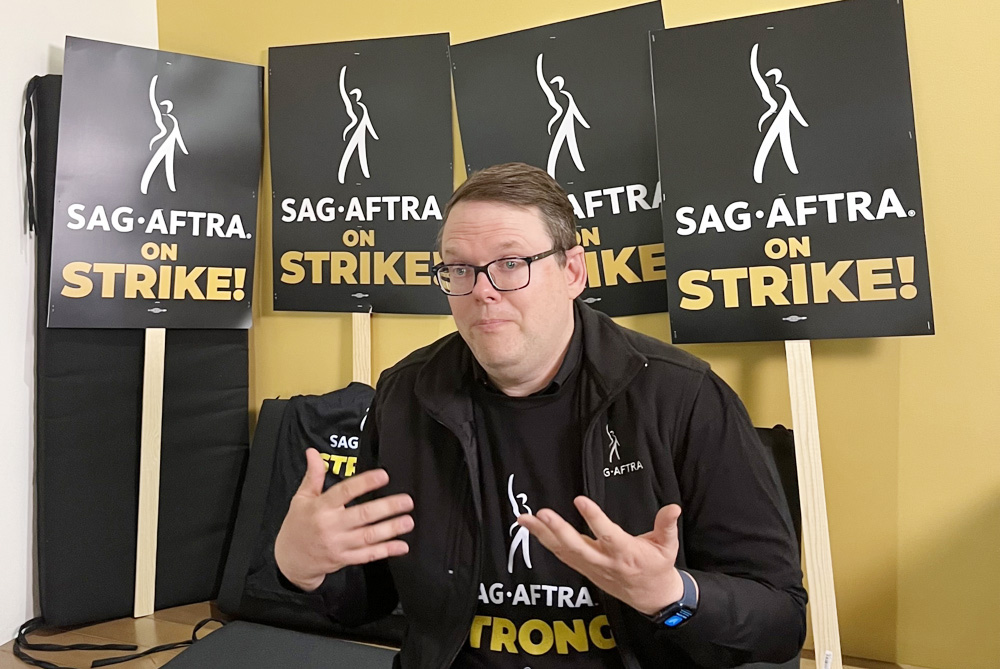 Los actores de Hollywood, firmes contra el uso de la IA mientras negocian con los estudios
