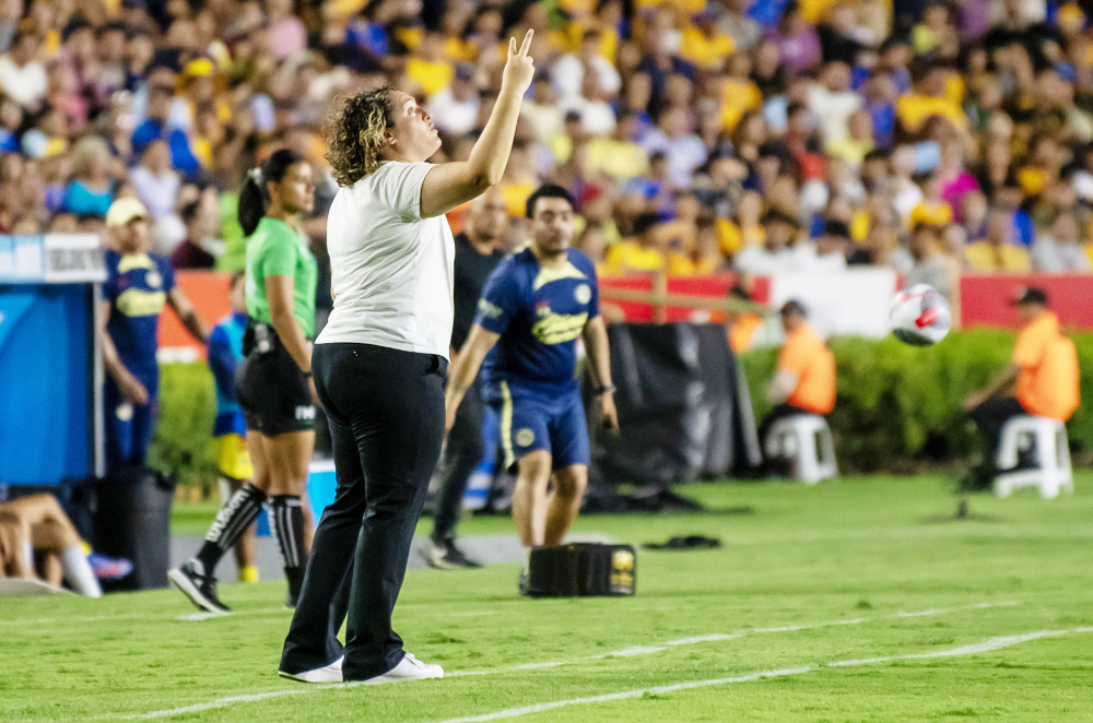 El líder Tigres de la española Milagros Martínez expone el invicto ante las Rayadas