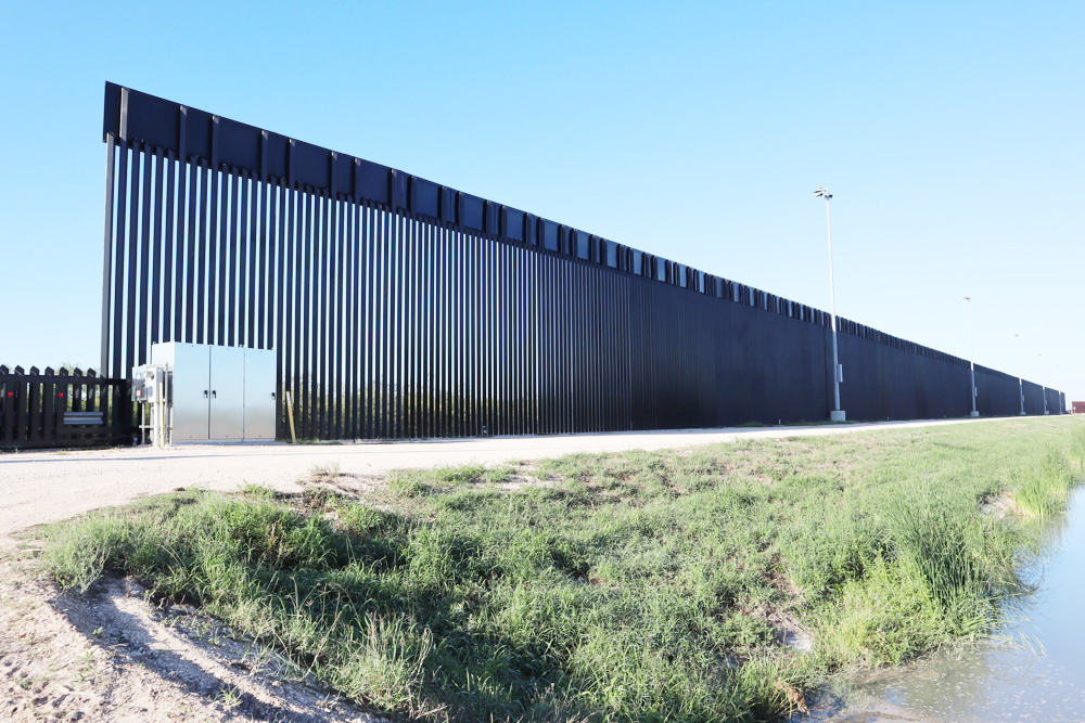 ACLU condena el avance de leyes en Texas que criminalizan a migrantes y financian el muro