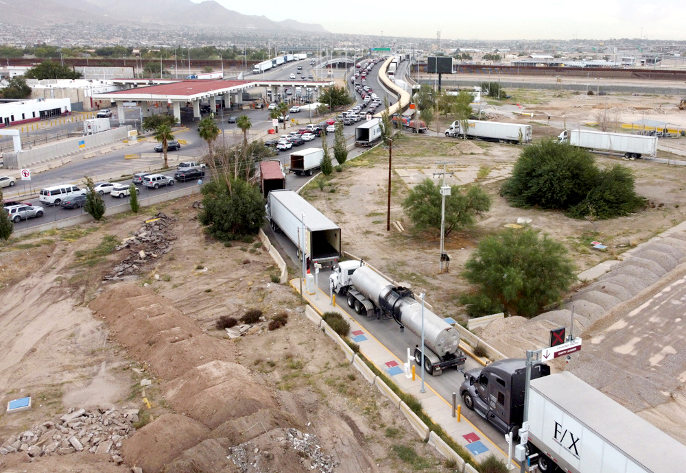 Comercio entre Juárez y El Paso vuelve a la normalidad tras retirada de retenes en Texas