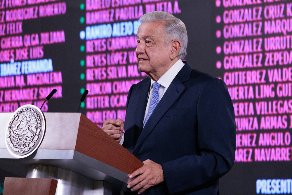 López Obrador afirma que el presupuesto de 2024 le permitirá terminar “todas las obras”