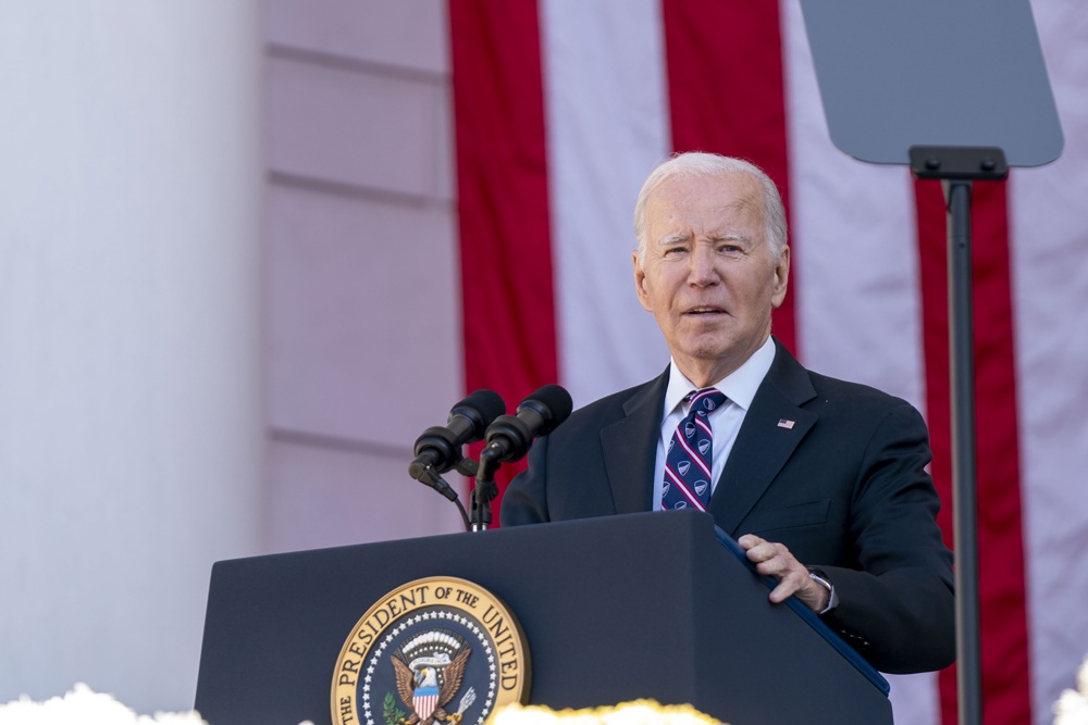 Biden firma la ley que prorroga el presupuesto y evita un cierre de Gobierno