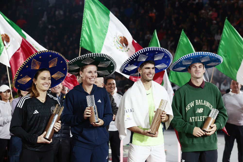 Alcaraz vence en dos sets a Tommy Paul en partido de exhibición en México