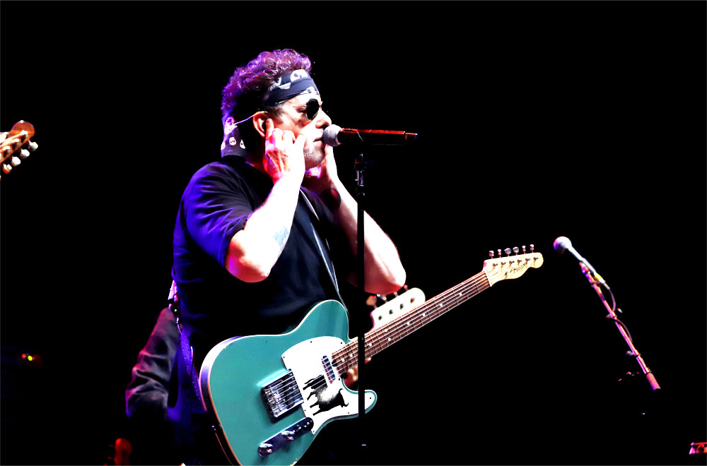 Andrés Calamaro lleva su icónico repertorio de rock por primera vez a Puerto Rico