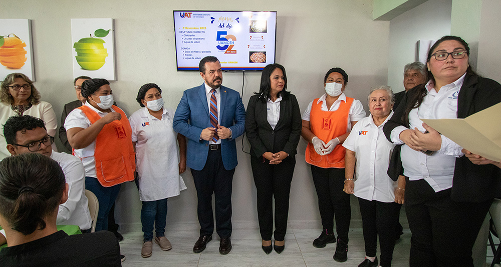 Celebra la UAMCEH UAT 52 años de formar profesionales de excelencia