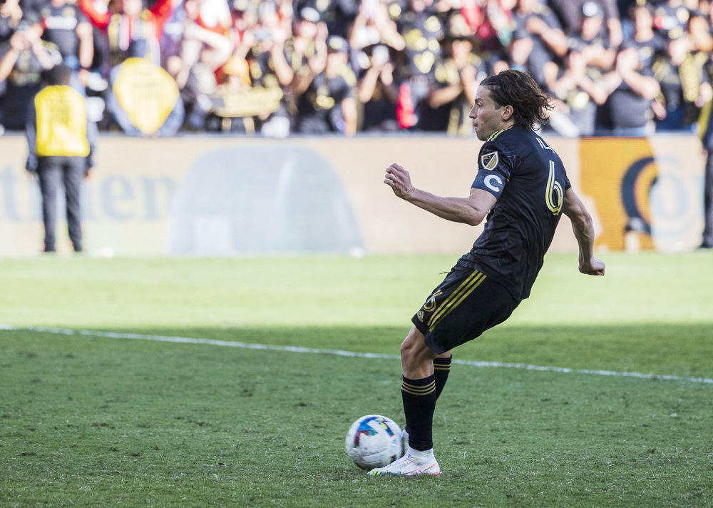 Ilie Sánchez: “No veo un escenario el próximo año donde Carlos Vela no esté con el LAFC”