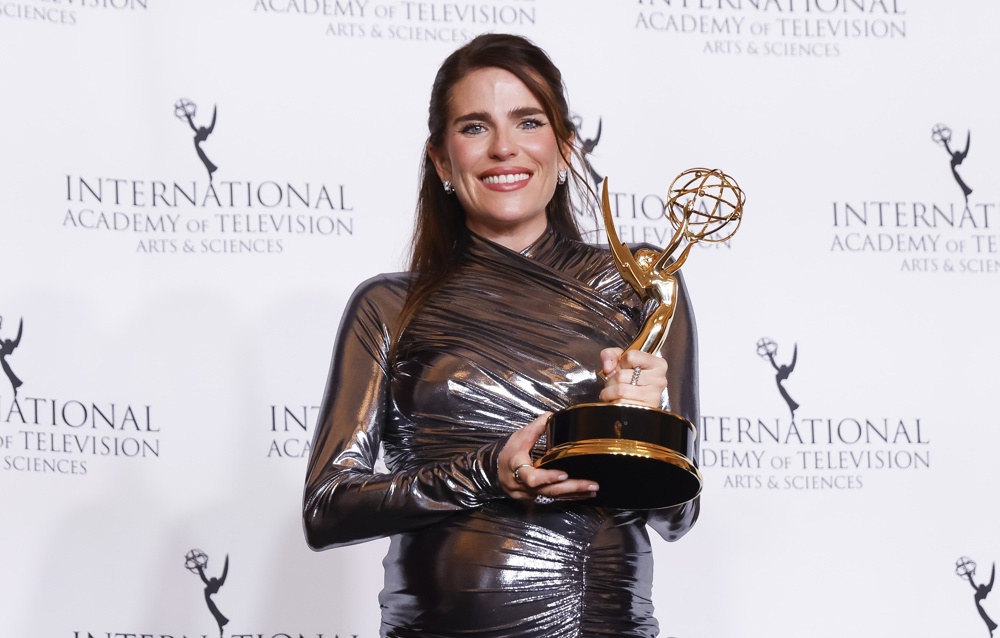 La Película Mexicana La Caída Y Su Actriz Karla Souza Triunfan En Los Emmy Internacional El 5960