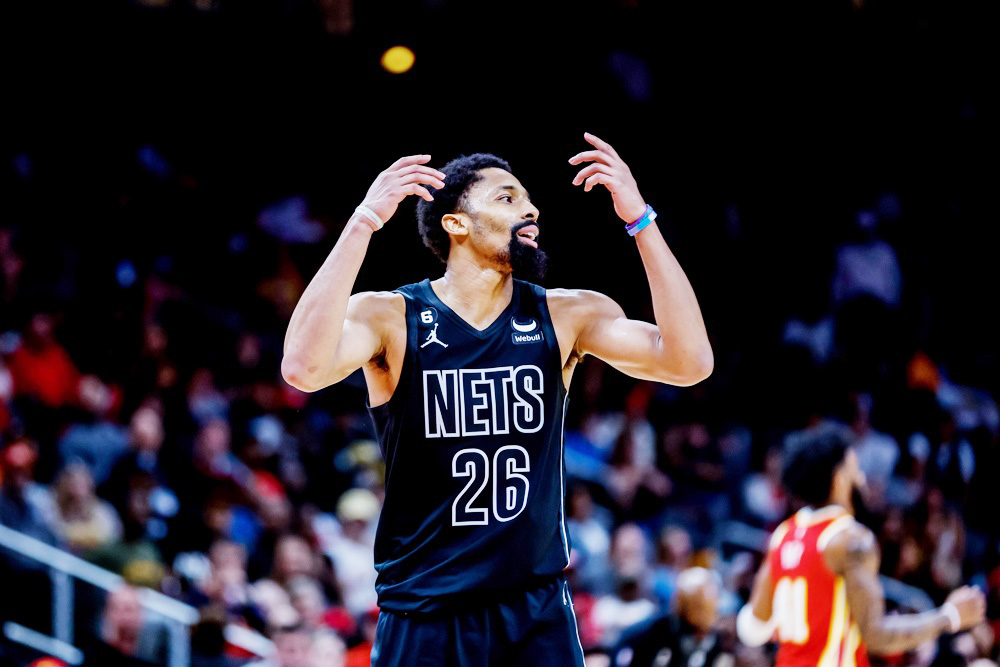 Los Nets aceleran en el último cuarto para imponerse a los Magic