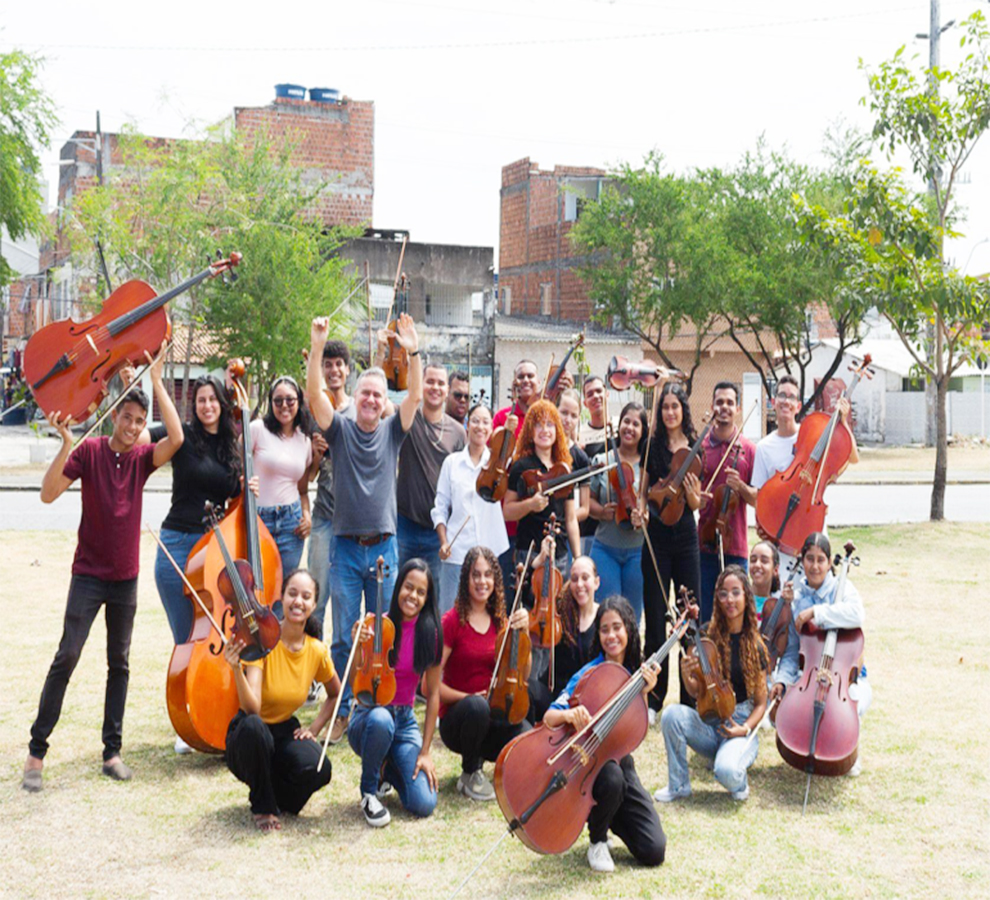 Jóvenes de un barrio periférico de Brasil le tocarán al Papa con músicos de Ucrania, Rusia e Italia
