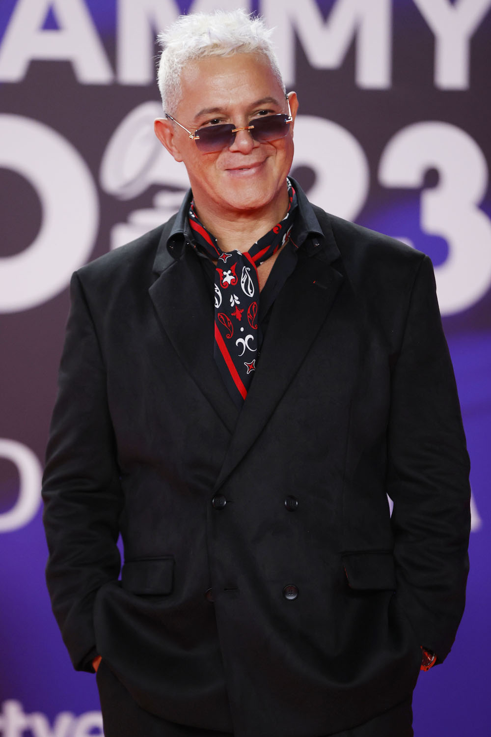 Alejandro Sanz anuncia nuevas canciones para el año que viene