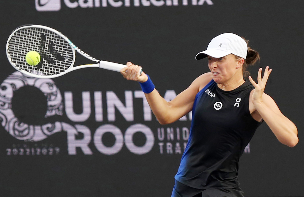 La polaca Iga Swiatek vence a Coco Gauff en dos sets y se acerca a las semifinales