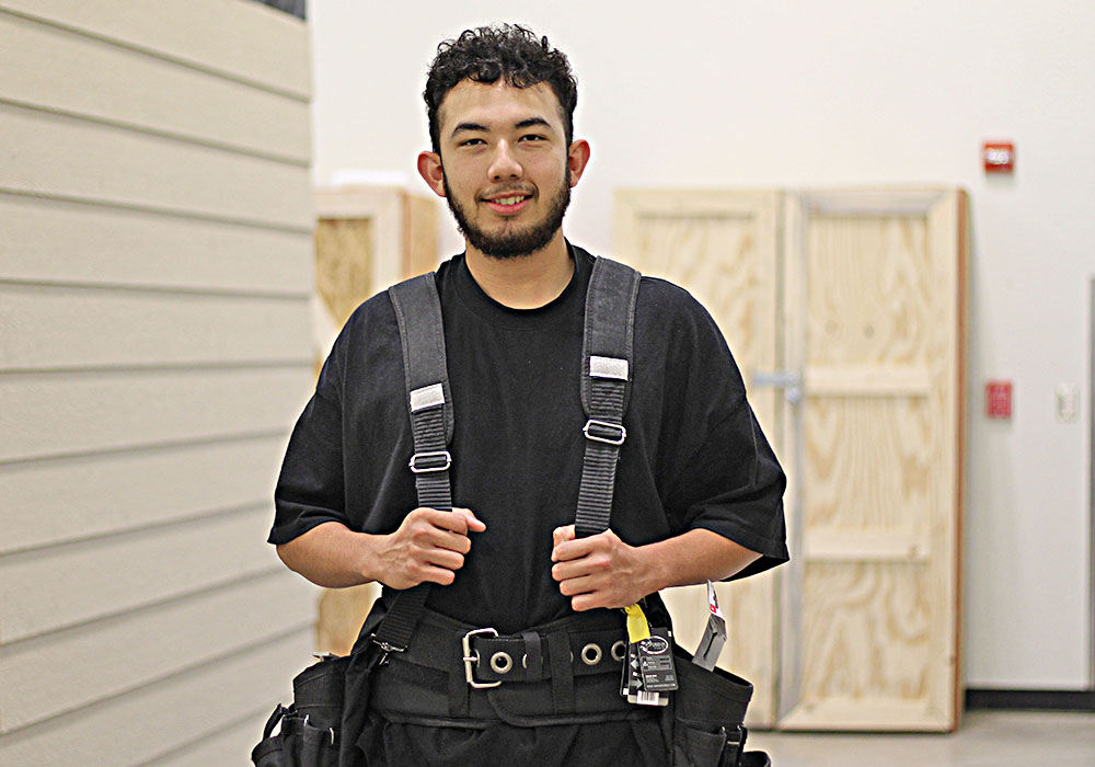 Del martillo en mano a los sueños en construcción: el viaje de Ángel López hacia el éxito