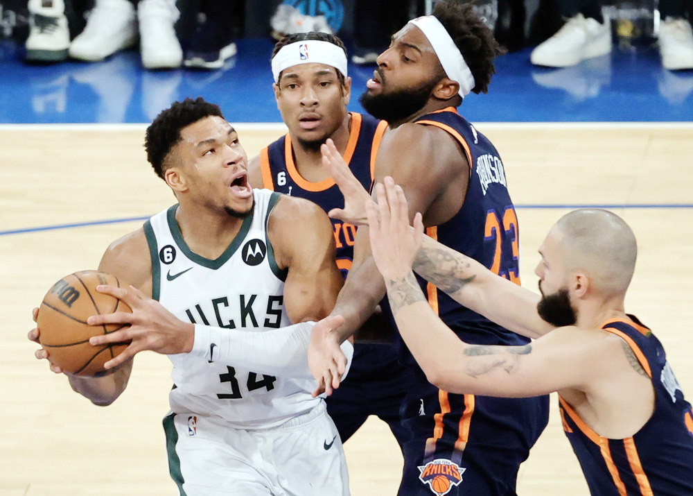 146-122. Bucks funden a Knicks a base de triples y se citan con Pacers en Las Vegas