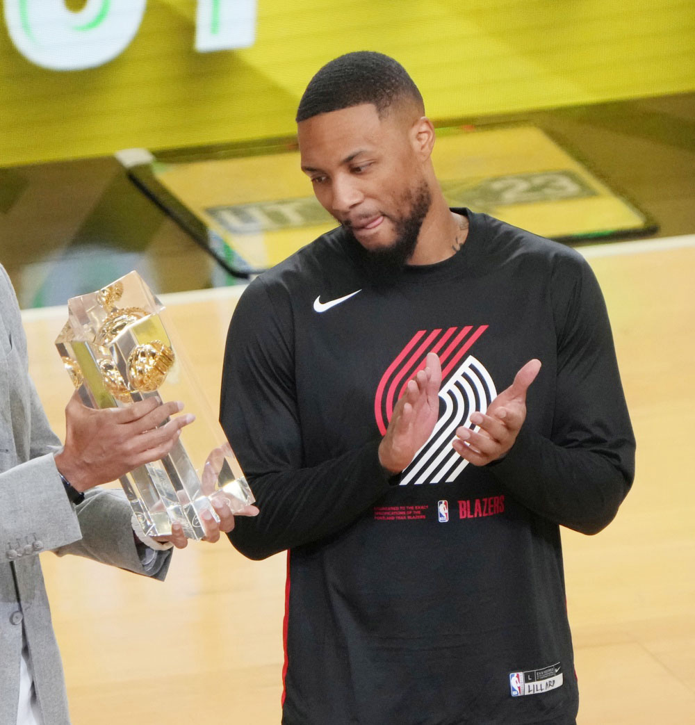 Lillard mete 39, Durant y Booker sostienen a Suns y Curry rompe su racha de triples