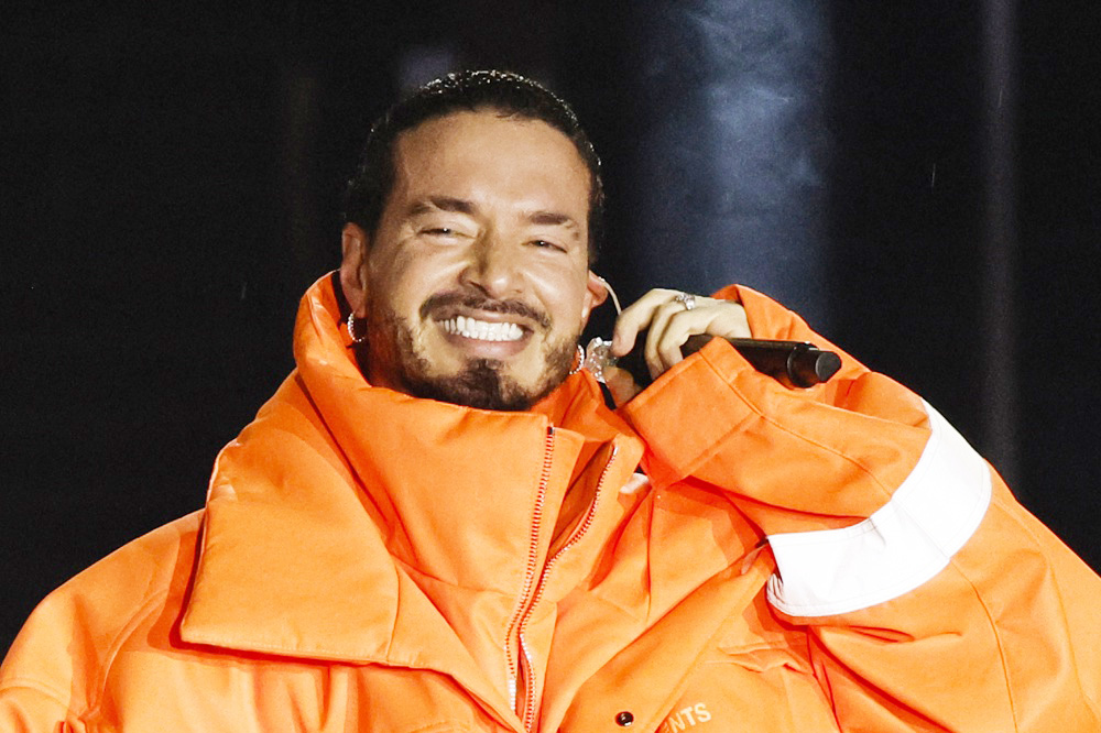 El colombiano J Balvin lanza la balada de reguetón ‘Amigos’