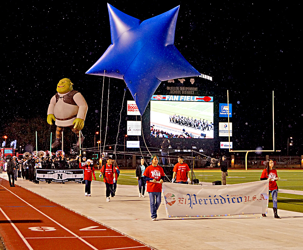 ¡Feliz Navidad! aclama McAllen