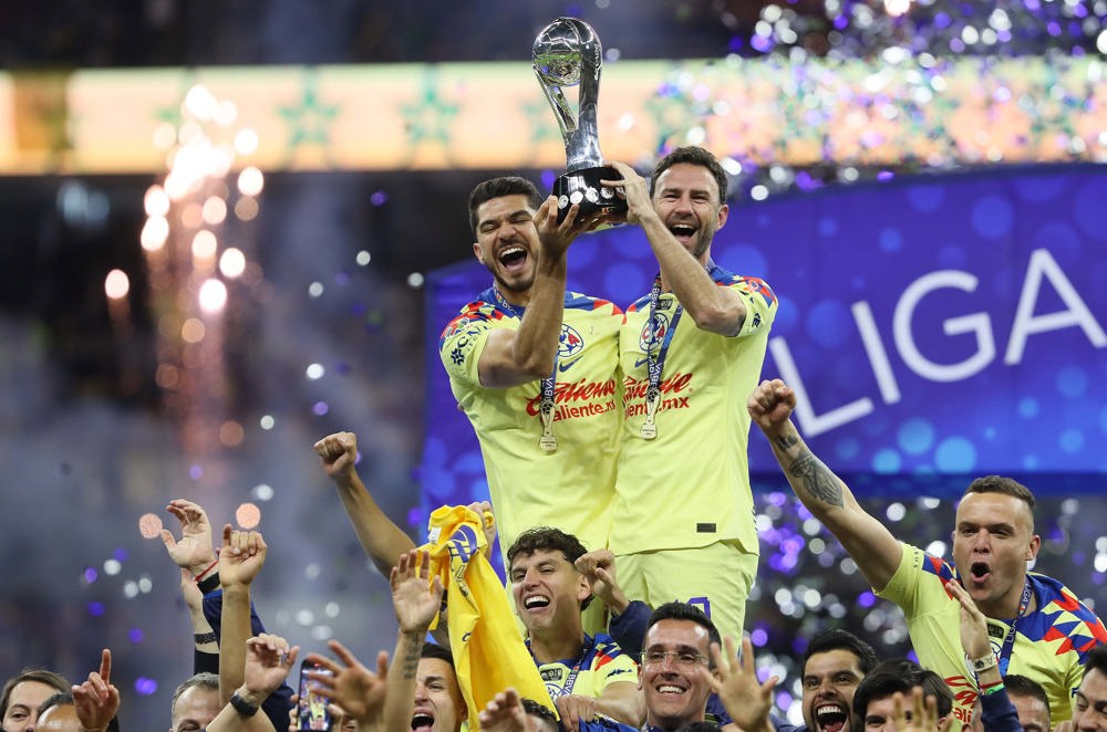 América golea a Tigres en tiempo extra y gana el título del Apertura del fútbol mexicano
