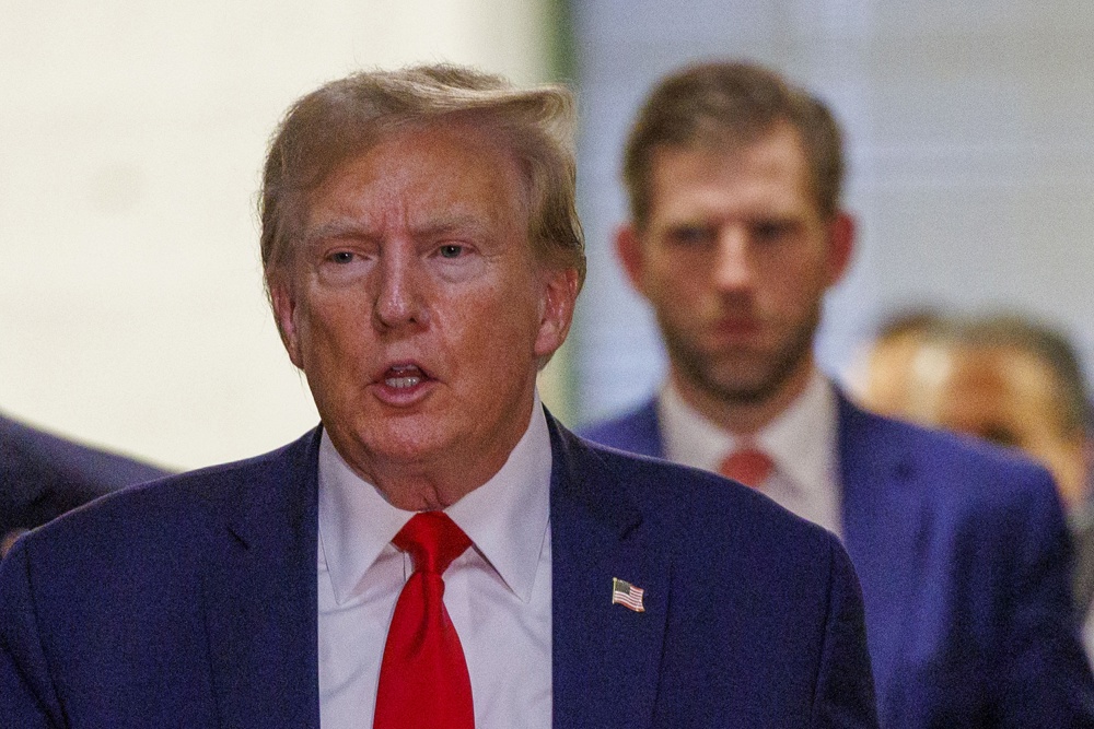 Trump se aferra a un rocambolesco argumento legal para seguir en la liza electoral