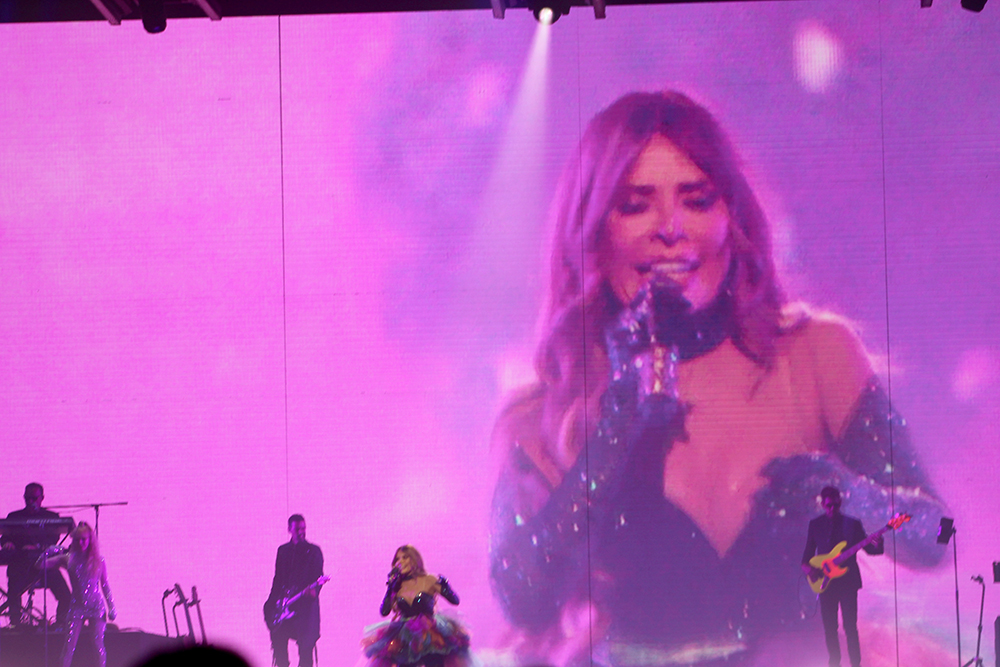 De “Pelo Suelto” a “Medusa”, Gloria Trevi ovacionada