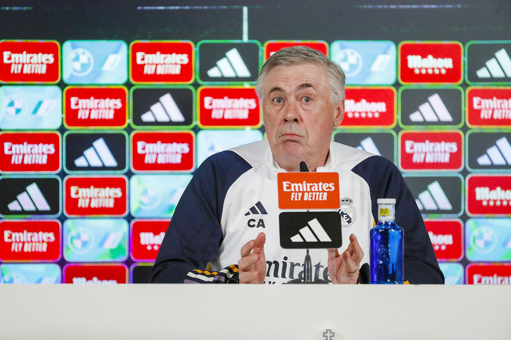 Ancelotti responde a Laporta apuntando al “caso Negreira”