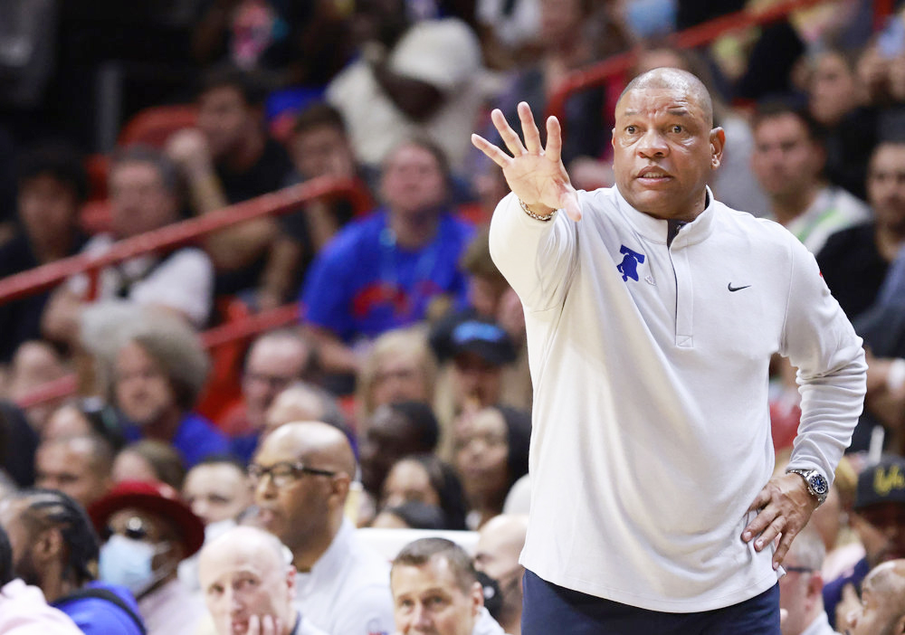 Los Bucks, a punto de despedir al técnico Adrian Griffin, con Doc Rivers en el horizonte