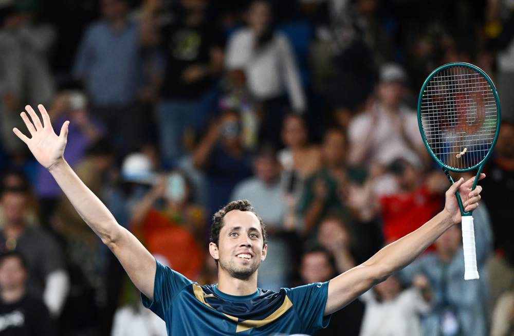 El colombiano Galán supera a Kubler tras cinco horas