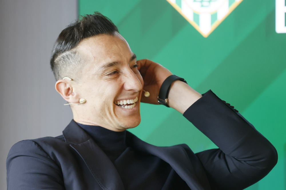 Andrés Guardado admite que no estaba en sus planes dejar al Real Betis
