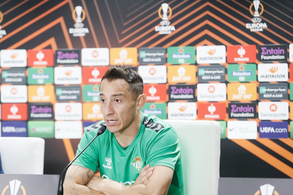 Guardado rescindirá su contrato con el Betis para fichar por el Club León mexicano