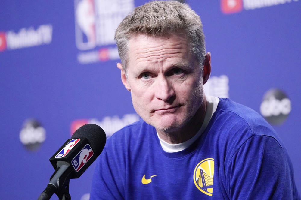 La NBA suspende el partido Warriors-Mavericks del viernes por la muerte de Dejan Milojevic