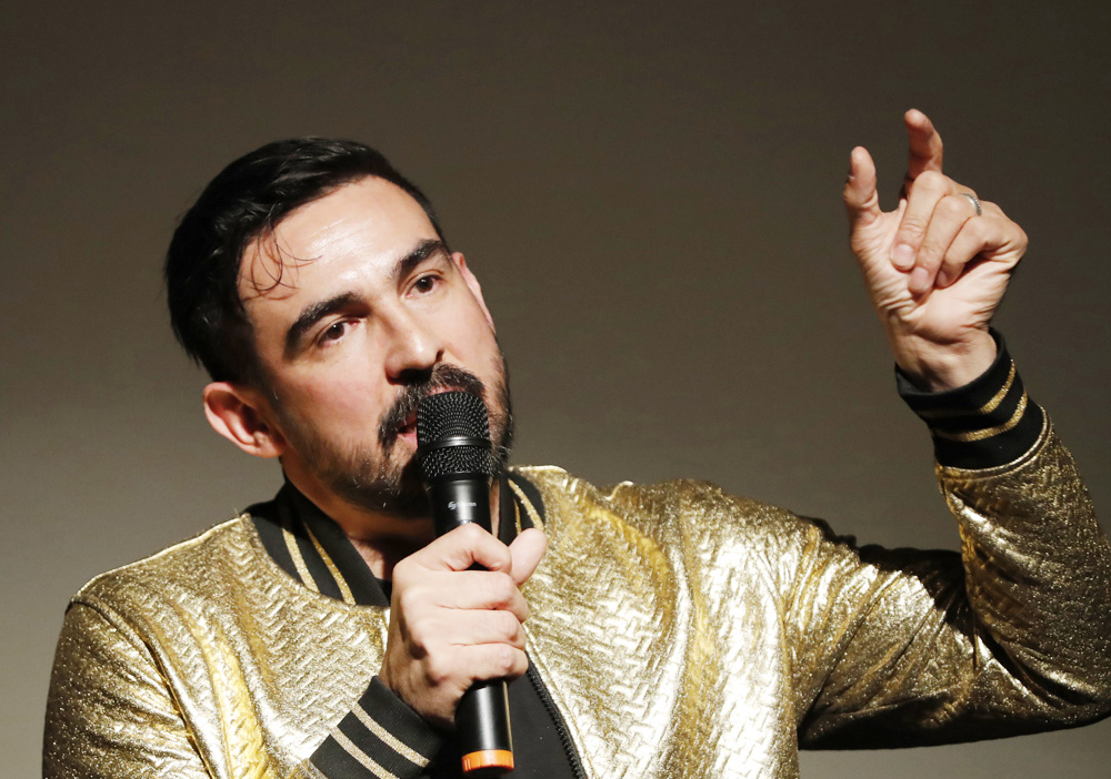 Plataforma que exhibirá película erótica de El Santo busca llegar a acuerdo con la familia