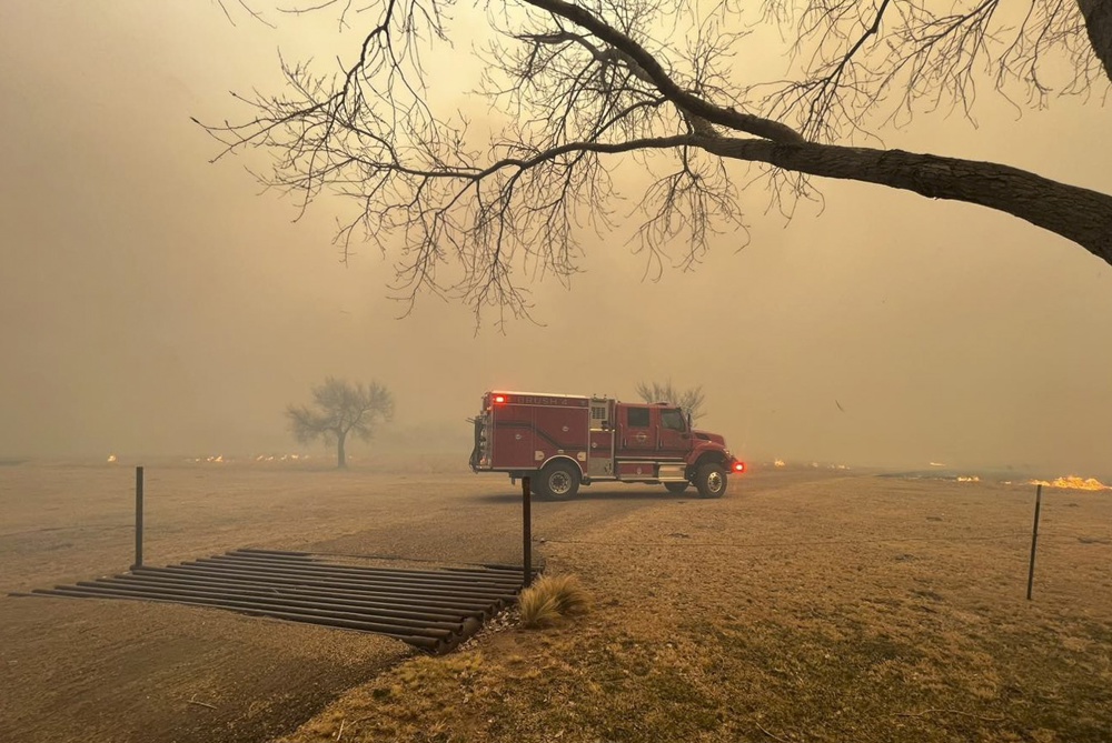 Al menos un muerto y casi medio millón de hectáreas devastadas por incendios en Texas