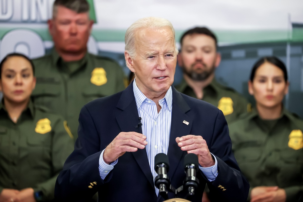 Biden le pide a Trump trabajar juntos para aprobar un acuerdo migratorio en el Congreso