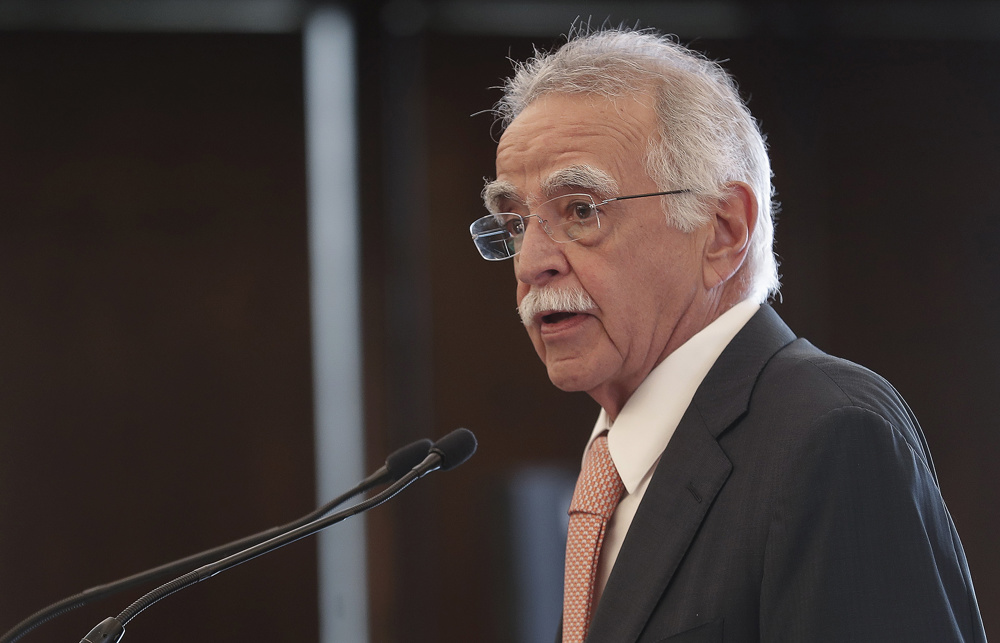 Empresarios de México ven complicado aprobar una reforma eléctrica en tiempos electorales