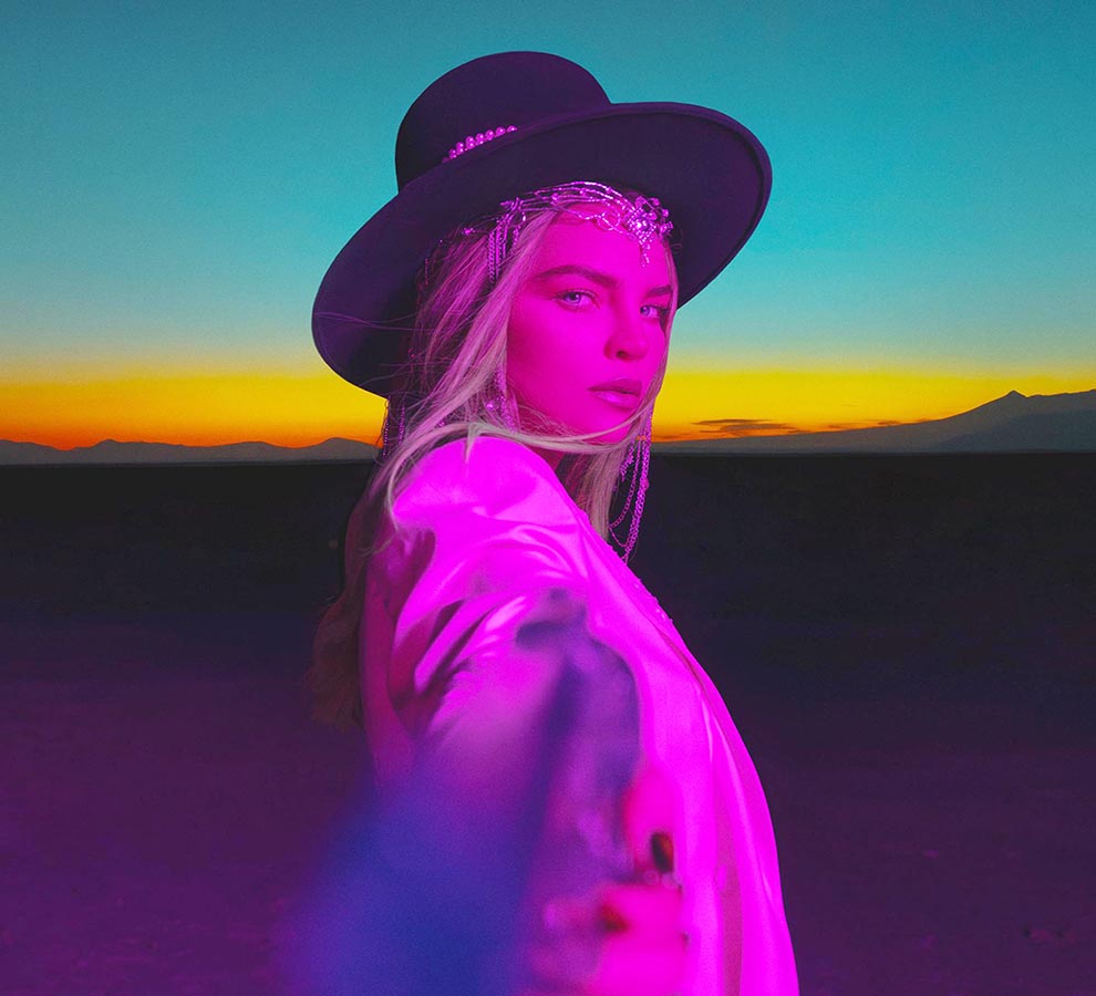 Belinda muestra en “Cactus” referencias a lo que fue relación con Christian Nodal