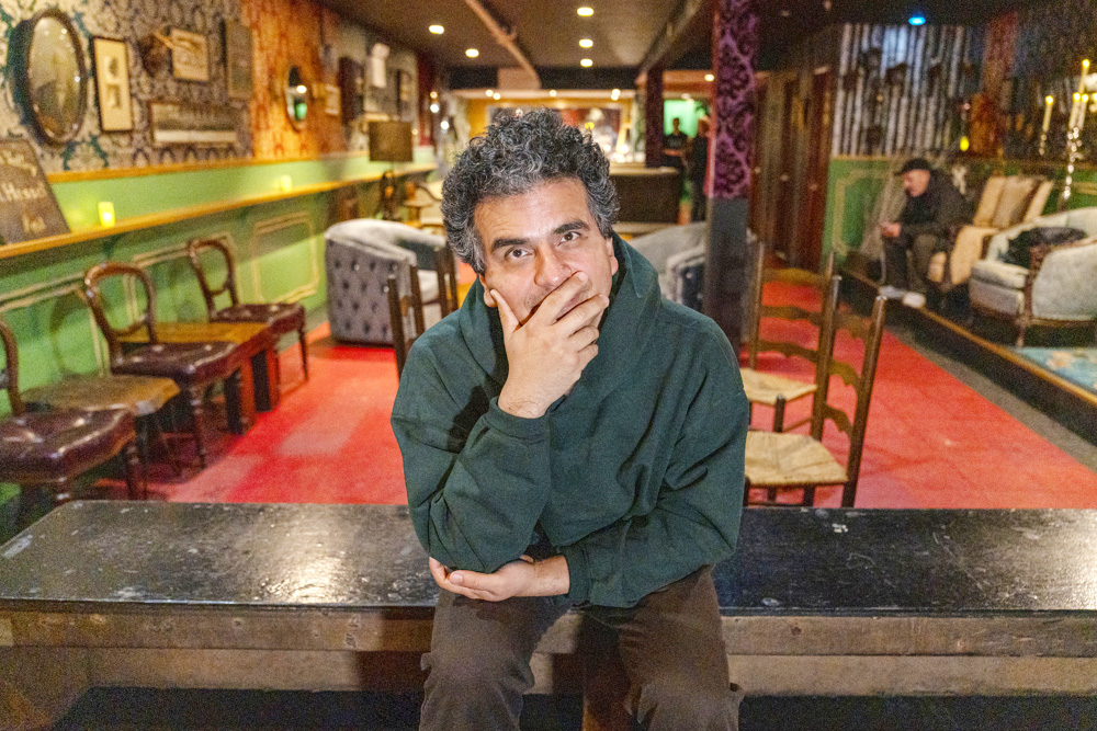 “Escuchar profundamente”, la máxima de Helado Negro con ‘Phasor’, su nuevo disco bilingüe