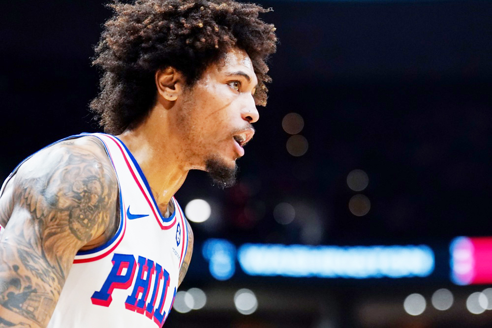 Unos Sixers repletos de bajas rompen la racha de nueve triunfos seguidos de los Cavaliers