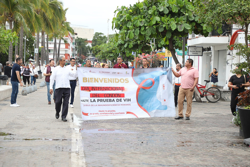 Conmemoran el Día Internacional del Condón con una caminata, para crear conciencia