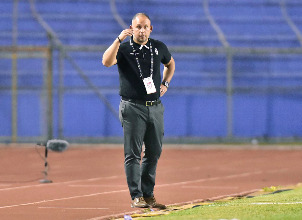 El entrenador del Forge se concentra más en su equipo que en las Chivas de Guadalajara