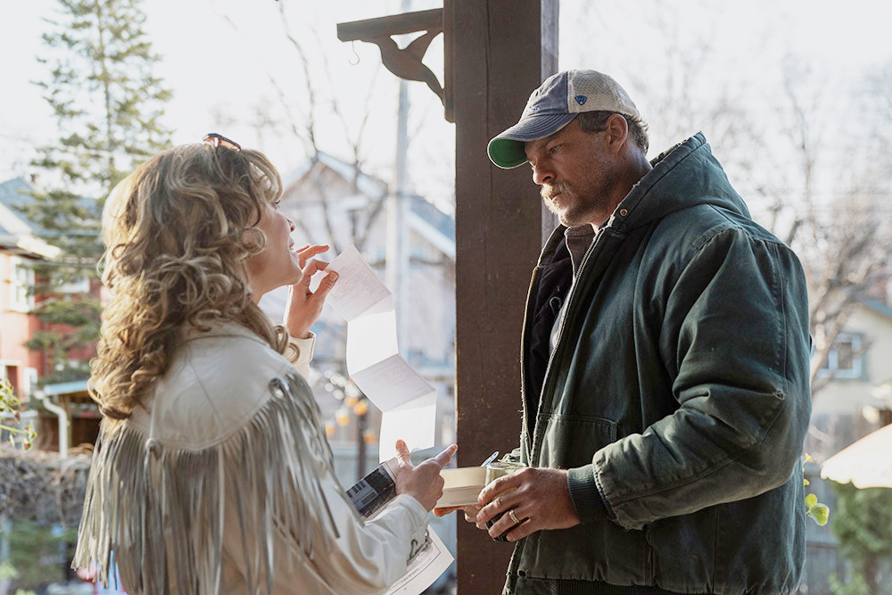 Hilary Swank recupera su perfil más combativo en la inspiradora película ‘Ordinary Angels’