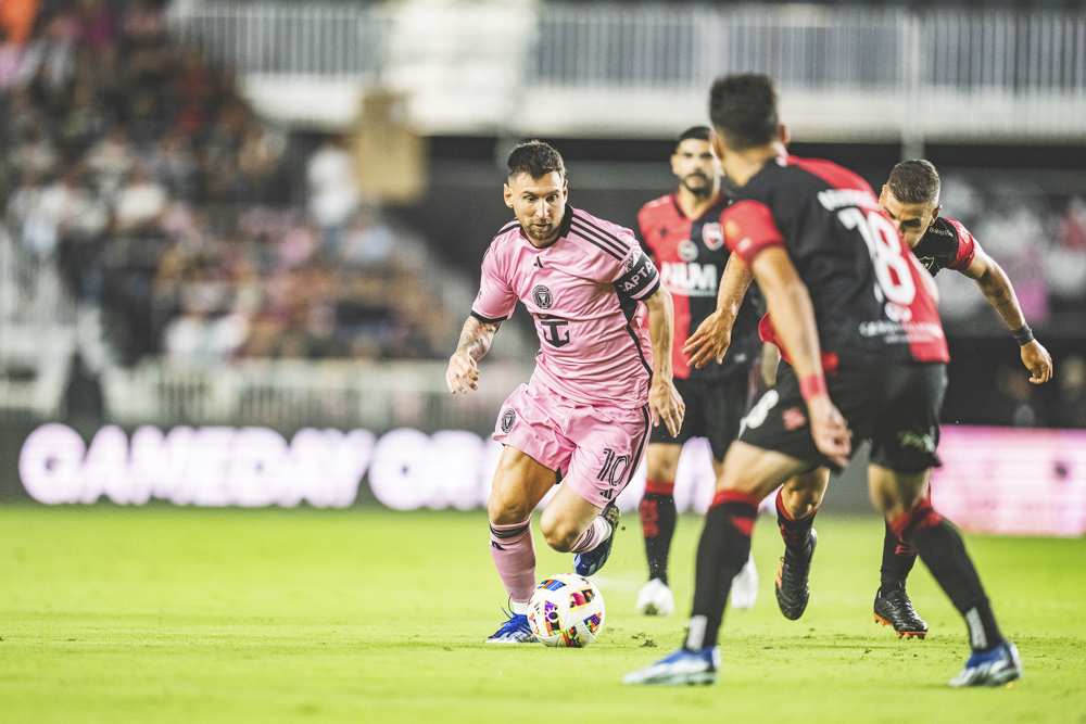 El técnico de Newell’s dice que el partido contra el Inter Miami de Messi “fue una fiesta”