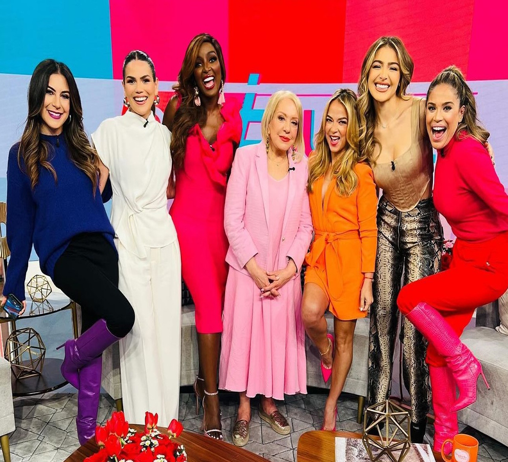 La Dra. Nancy Álvarez se une a Adamari López y a otras personalidades en nuevo talk show de Univisión